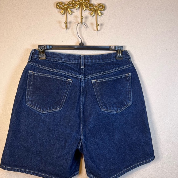 Sold - Picture 4 of 5